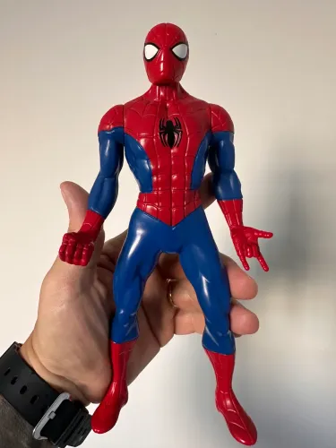 Boneco homem aranha
