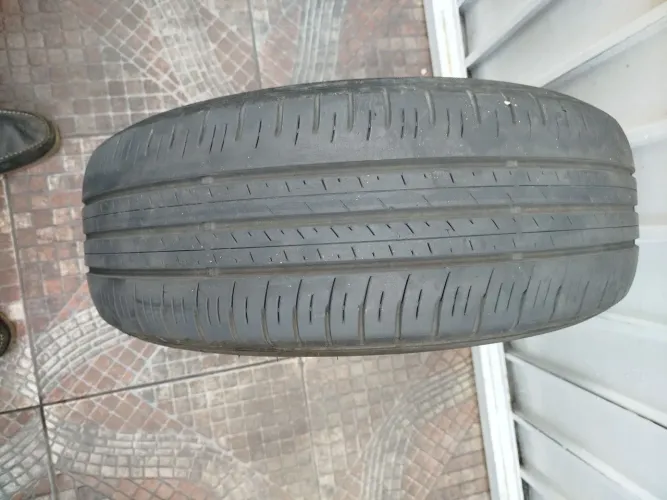 Pneu 185/60/15 Dunlop