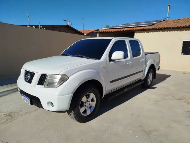 Nissan Frontier XE CD 4X2 2.5 TB Diesel 2009