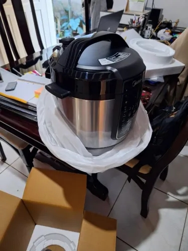 Panela de Pressão Elétrica Midea 6 Litros - Excelente Estado