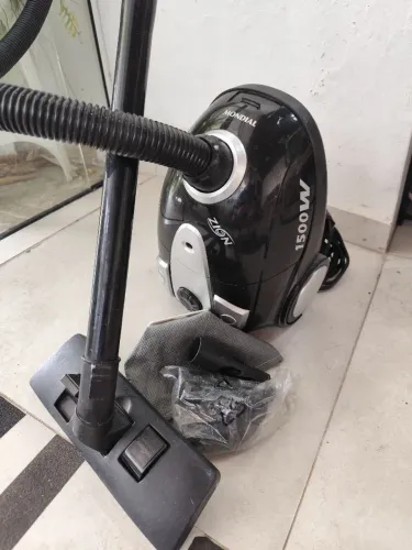 Aspirador Zion 1500W 220V