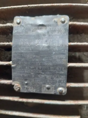 Motor elétrico trifásico 30 CV