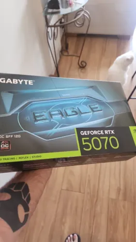 Placa de Vídeo Gigabyte RTX 5070 Eagle OC - 5 meses - Nota Fiscal - R$4.600