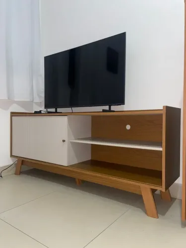 Rack para TV até 65 Polegadas MDF 160cm - Marrom/Off White