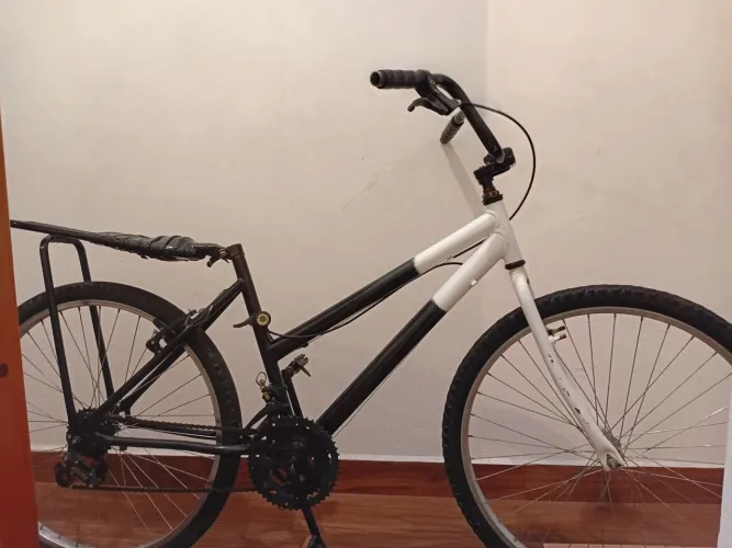 Bike montadinha aro 26