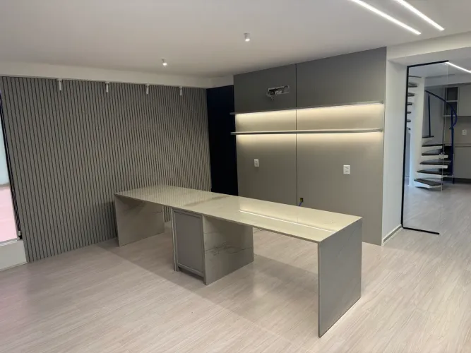 Bancada QRTZ MON BLANC para recepção