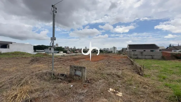 Lote Plano à Venda Setor Residencial | 360m² | Pronto para Construir