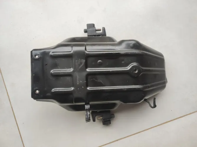 KIT CB400 PARA-LAMA TRASEIRO + TRAVAS DE CAPACETE + TRAVA DIANTEIRA DO BANCO<br>