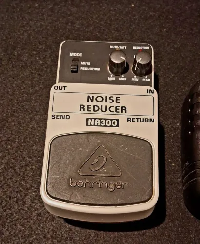Noise Reducer Behringer