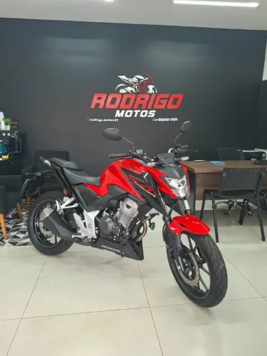 Honda CB 300f Twister Flex 2025