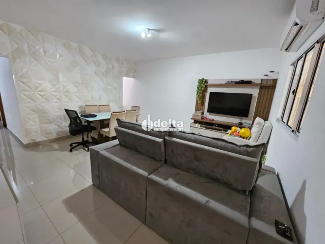 Casa residencial com 2 quartos sendo 1 suíte disponível para venda no bairro Jardim Espanh
