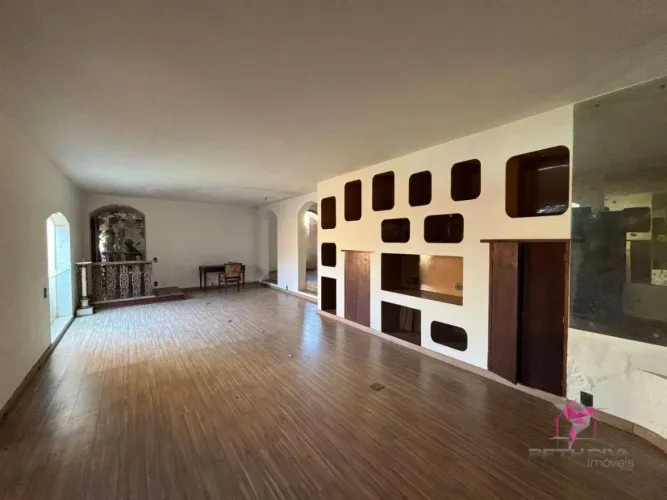 Casa com 4 dormitórios à venda, 355 m² - Centro - Leme/SP