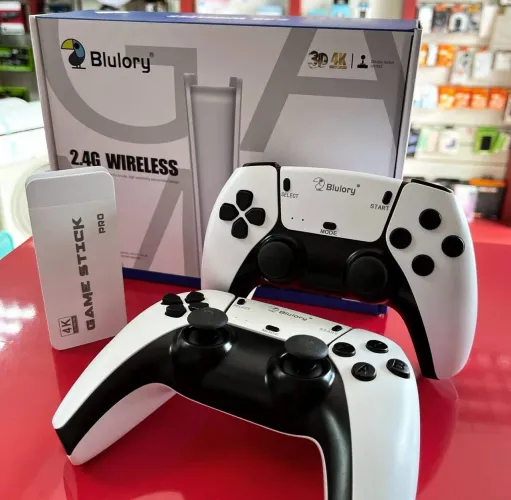 Gamer Stick M15 PRO 4k 64gb Hdmi Com 2 controles sem fio novo na caixa em manaus.