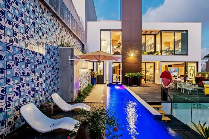 Casa em Rua Doutor Ney Leprevost - Santo Inácio - Curitiba/PR