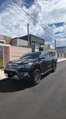 Toyota Hilux CD SRX 4X4 2.8 TDI 16V Diesel Aut. 2018