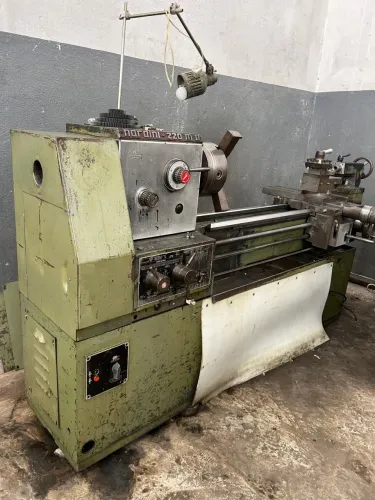 Torno Mecânico Nardini 220MII