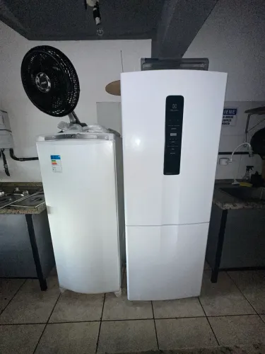 Freezer vertical Consul