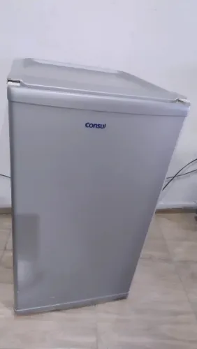 Frigobar Cônsul semi-novo funcionando perfeitamente só 800 reais 