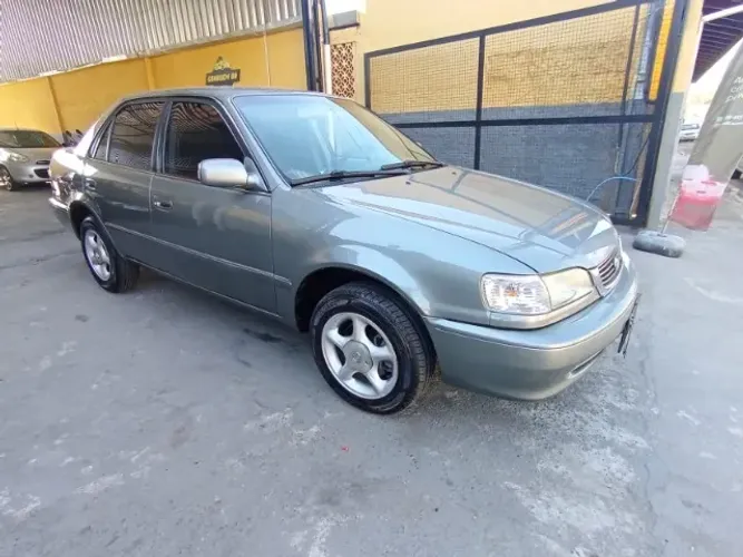 Toyota Corolla XEI 1.8/1.8 Flex 16V Aut. 2002