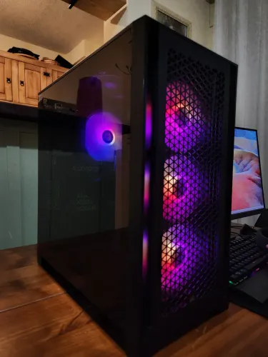 PC Gamer Ryzen 7 9700X + RTX 3080