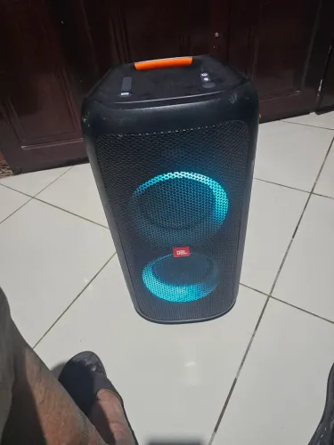 jBL Party Box 100
