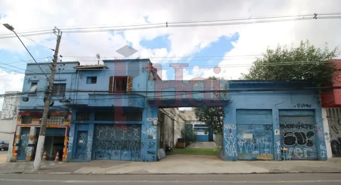 TERRENO À VENDA NA BARRA FUNDA 1.386m²
