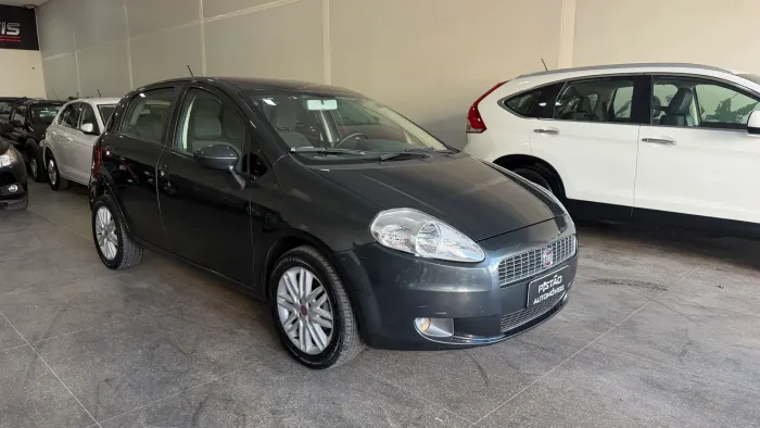 Fiat Punto Essence 1.8 Flex 16V 5P 2011
