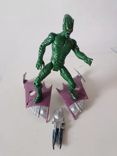 Duende Verde da ToyBiz de 15cm