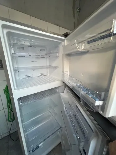 Geladeira Electrolux Frost Free Inverter 480L