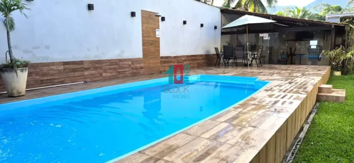 Vargem Grande | Casa de Condomínio 6 quartos, sendo 2 suites