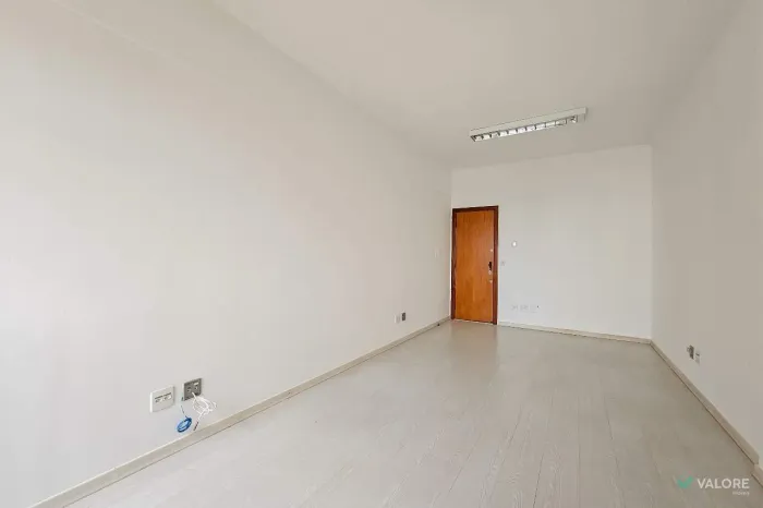 Sala para locação no Vila da Serra