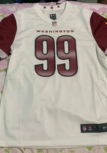 Camisa nova da NFL original *nunca usada* na etiqueta 