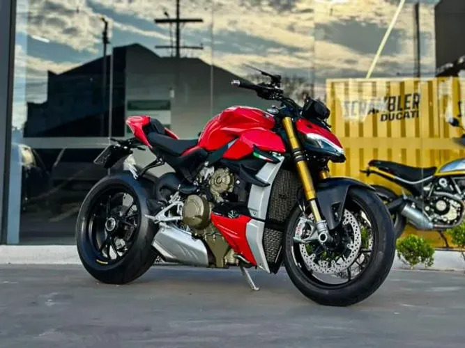 DUCATI STREETFIGHTER V4 S