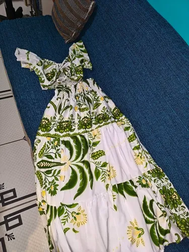 Conjunto Feminino Floral Verde e Branco - Cropped + Saia Longa