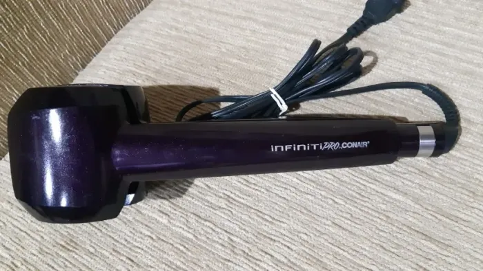 Modelador de cachos 127V automático Conair Infiniti Pro Curl Secret.