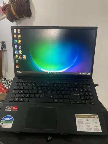 Asus vivobook Go 15 Ryzen 5