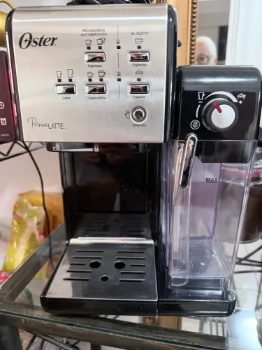 Cafeteira elétrica Prima Latte Oster