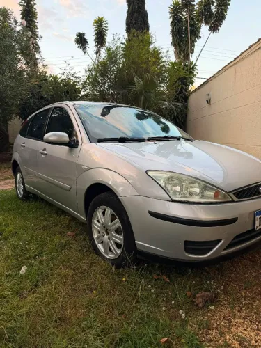 Ford Focus 1.6 S/se/se Plus Flex 8v/16v 5P 2009