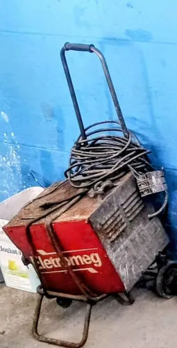 Máquina de Solda Eletromeg