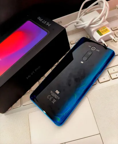 Xiaomi Mi 9T pro Camera Retratil Perfeito Estado e Funcionamento com Caixa e Carregador