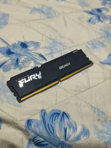 Memória ram ddr5 8gb pouco usado