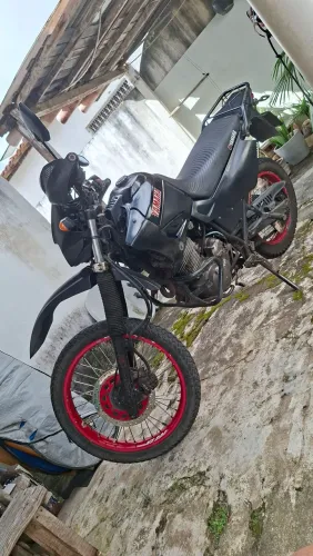 XT 600 emplacada 2027 R$15.000,00