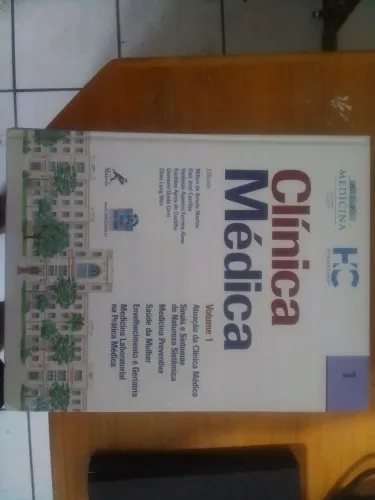 Vendo livro de medicina Clínica Médica volume 1 HC USP por R$ 15 reais