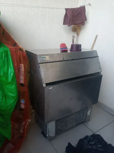 Máquina de gelo Everest 150 kilos