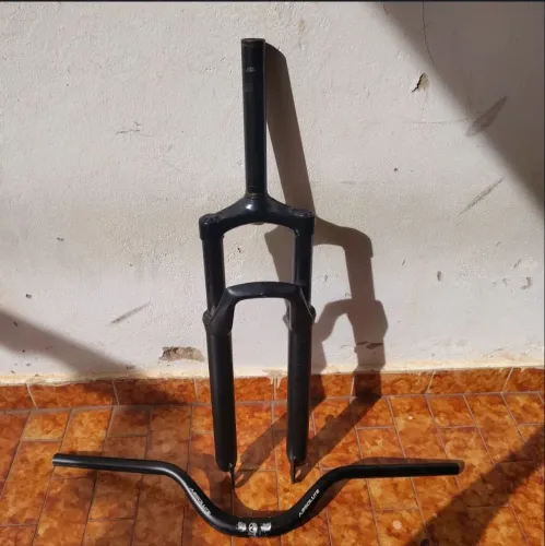 Guidão absolute e suspensão aro 26