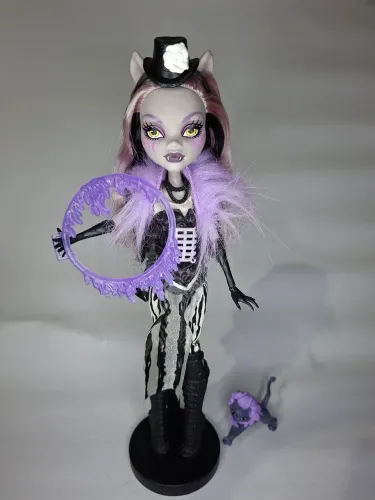 Boneca Monster High Clawdeen Wolf Freak Du Chic Original Mattel