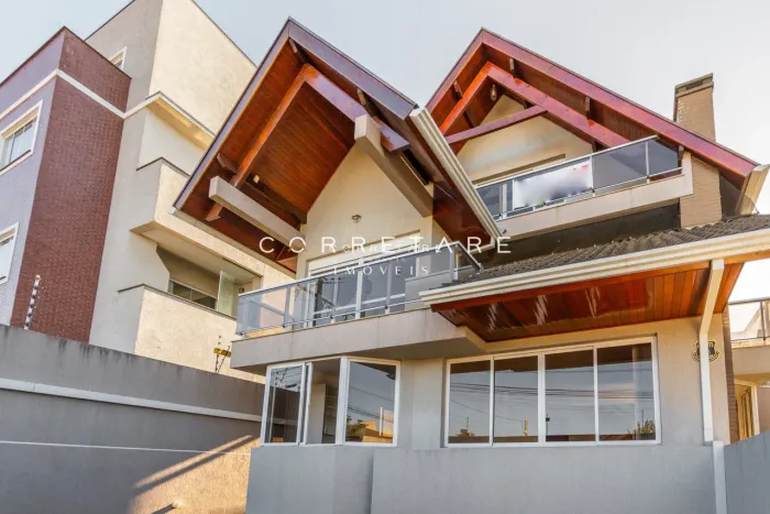 Linda casa super ensolarada em ótima localização no Vila Izabel / Santa Quitéria, ambiente
