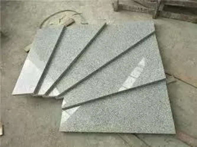 Escada granito cinza 85x33