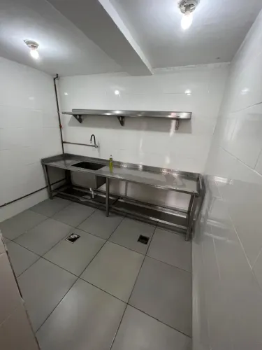 Bancada de inox com tanque (pia)