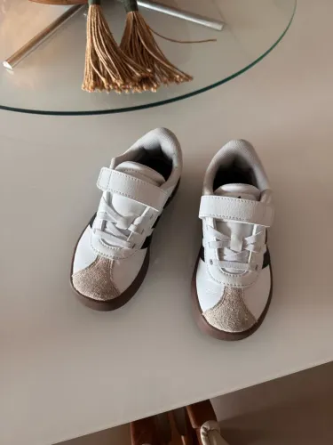 Tenis adidas VL Court Infantil